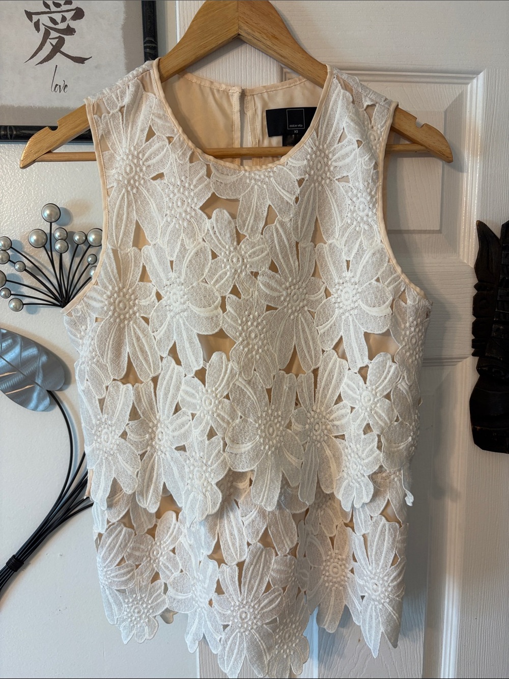 Dolce Vita White Floral Lace Strapless Overlay top
